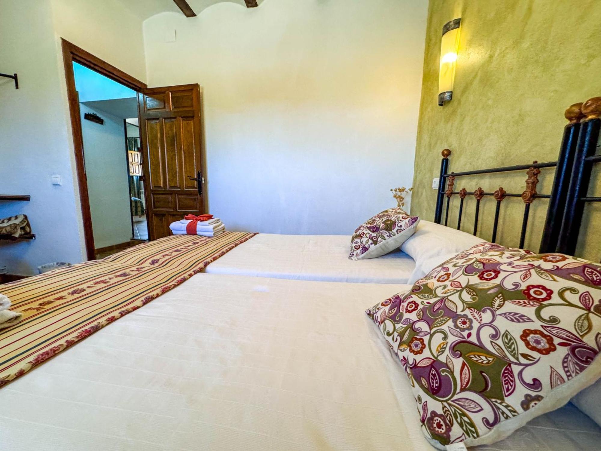 Cortijo Rural Bacares Pensionat Freila Eksteriør billede